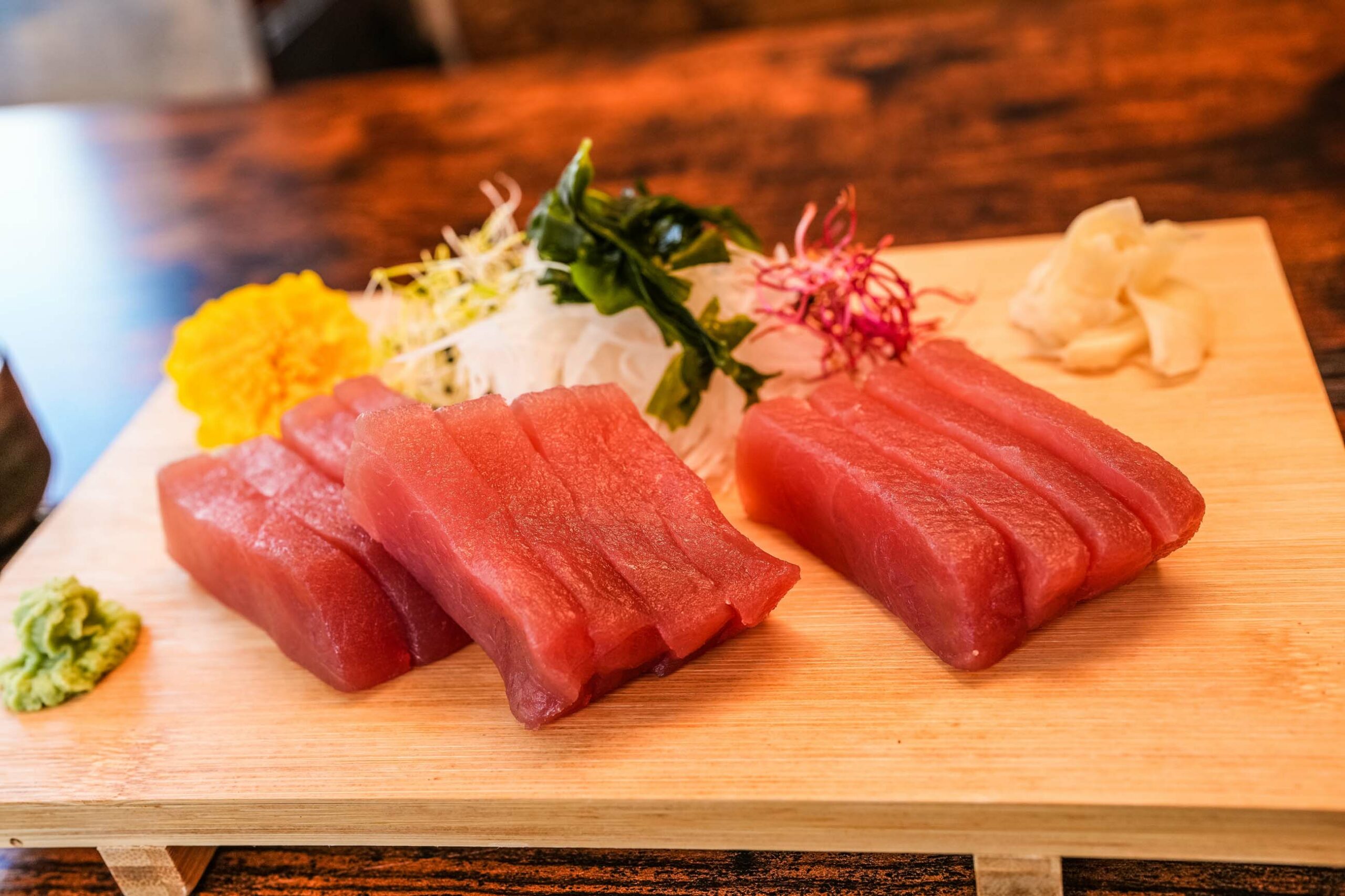 sashimis-thon-konayuki-restaurant-traditionnel-japonais-sushis-maitre-sushis-tignes-73320